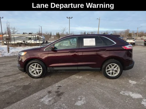 Photos of 2022 Ford Edge SEL for sale in Cedar Rapids, IA at Cassill Motors