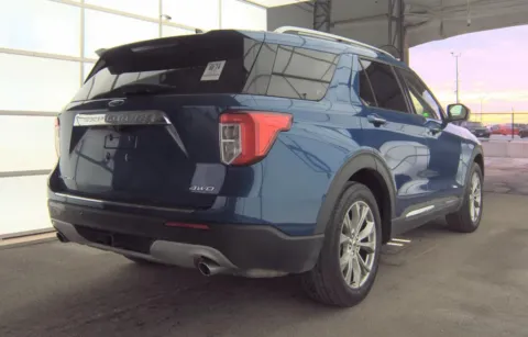 More photos of 2021 Ford Explorer Limited at Cassill Motors, IA