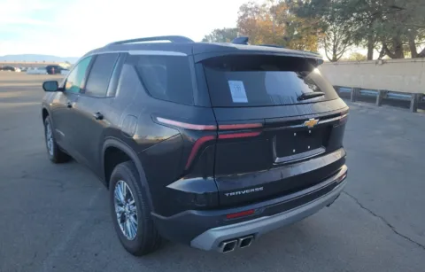 More photos of 2024 Chevrolet Traverse LT at Cassill Motors, IA