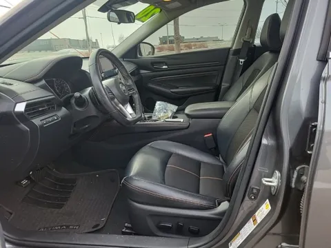 More photos of 2020 Nissan Altima 2.0 SR at Cassill Motors, IA