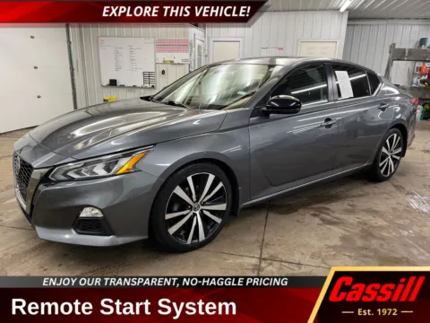 Gray 2020 Nissan Altima 2.0 SR for sale in Cedar Rapids, IA