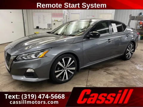 Gray 2020 Nissan Altima 2.0 SR for sale in Cedar Rapids, IA