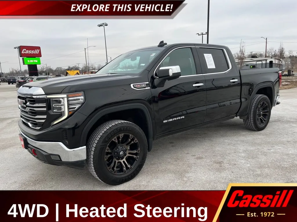 2022 GMC Sierra SLT's photo