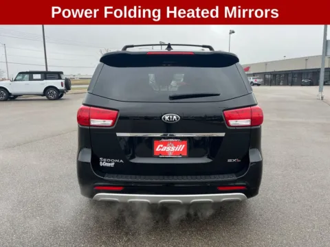 More photos of 2018 Kia Sedona SX Limited at Cassill Motors, IA