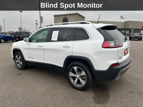 Another view of 2020 Jeep Cherokee Limited for sale in Cedar Rapids, IA at Cassill Motors