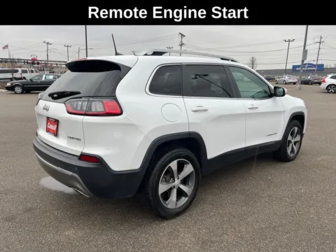 More photos of 2020 Jeep Cherokee Limited at Cassill Motors, IA