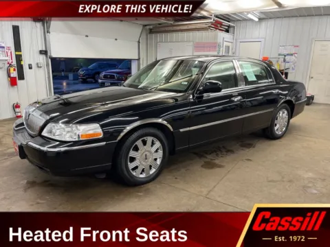 Black 2003 Lincoln Town Car Cartier for sale in Cedar Rapids, IA