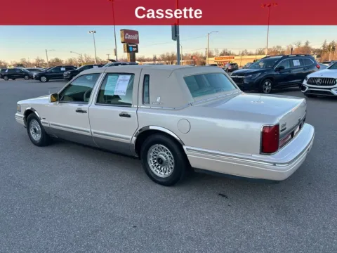 Another view of 1996 Lincoln Town Car Signature for sale in Cedar Rapids, IA at Cassill Motors