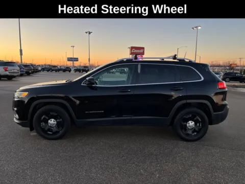Photos of 2019 Jeep Cherokee Latitude for sale in Cedar Rapids, IA at Cassill Motors