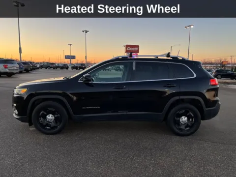 Photos of 2019 Jeep Cherokee Latitude for sale in Cedar Rapids, IA at Cassill Motors