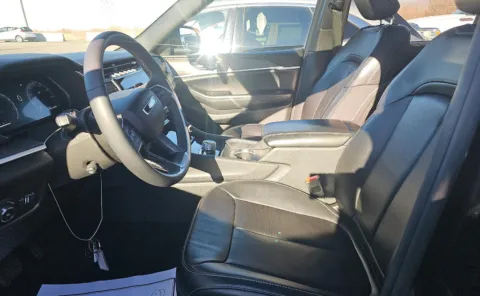 More photos of 2024 Jeep Grand Cherokee L Limited at Cassill Motors, IA