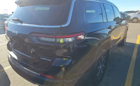 More photos of 2024 Jeep Grand Cherokee L Limited at Cassill Motors, IA