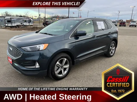 Blue 2024 Ford Edge SEL for sale in Cedar Rapids, IA