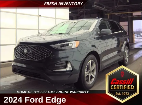 Blue 2024 Ford Edge SEL for sale in Cedar Rapids, IA