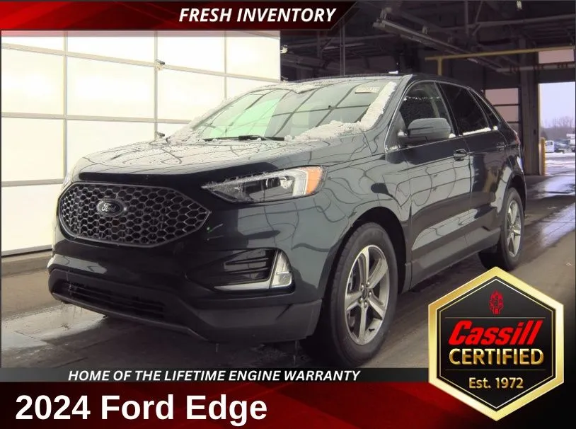 Blue 2024 Ford Edge SEL for sale in Cedar Rapids, IA