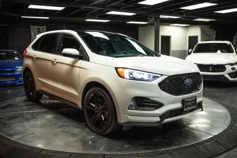 Photos of 2024 Ford Edge ST for sale in Cedar Rapids, IA at Cassill Motors