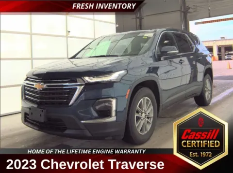 Blue 2023 Chevrolet Traverse LT Leather for sale in Cedar Rapids, IA