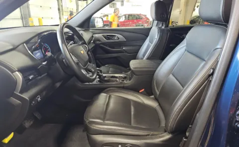 More photos of 2023 Chevrolet Traverse LT Leather at Cassill Motors, IA