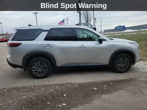 More photos of 2024 Nissan Pathfinder S at Cassill Motors, IA