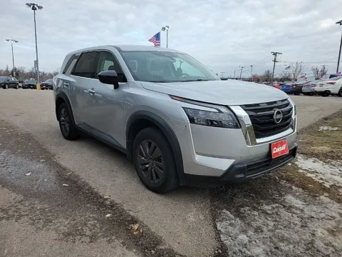 More photos of 2024 Nissan Pathfinder S at Cassill Motors, IA