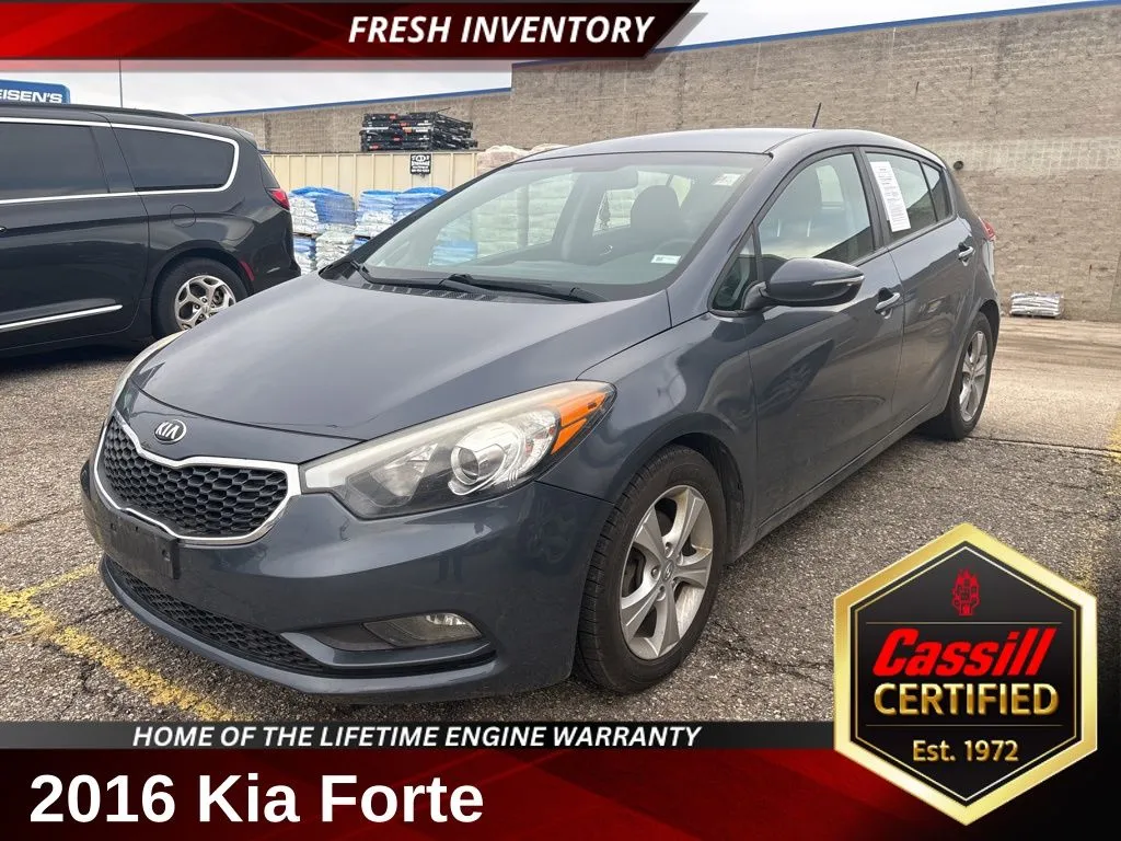 Blue 2016 Kia Forte5 LX for sale in Cedar Rapids, IA