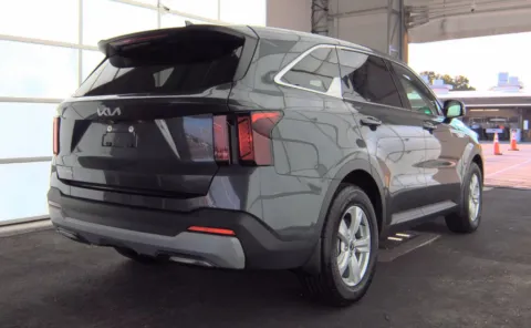 More photos of 2024 Kia Sorento LX at Cassill Motors, IA