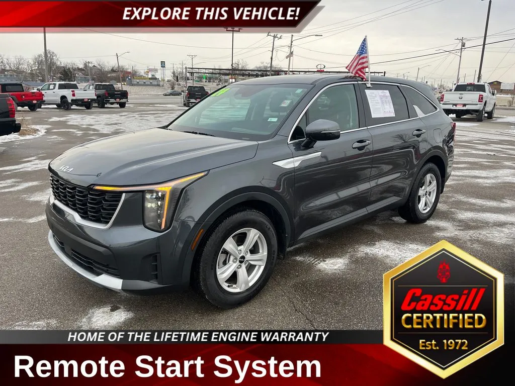 2024 Kia Sorento LX for sale in Cedar Rapids, IA
