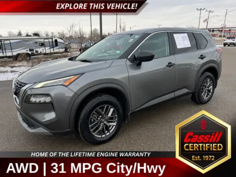 Gray 2023 Nissan Rogue S for sale in Cedar Rapids, IA