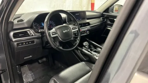 More photos of 2022 Kia Telluride S at Cassill Motors, IA