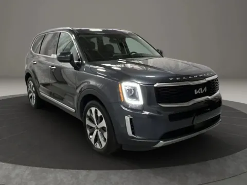 Photos of 2022 Kia Telluride S for sale in Cedar Rapids, IA at Cassill Motors