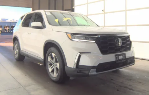 More photos of 2025 Honda Pilot EX-L at Cassill Motors, IA