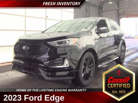 Black 2023 Ford Edge ST Line for sale in Cedar Rapids, IA