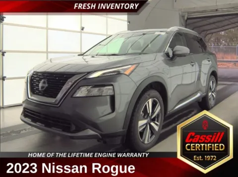 Gray 2023 Nissan Rogue SL for sale in Cedar Rapids, IA