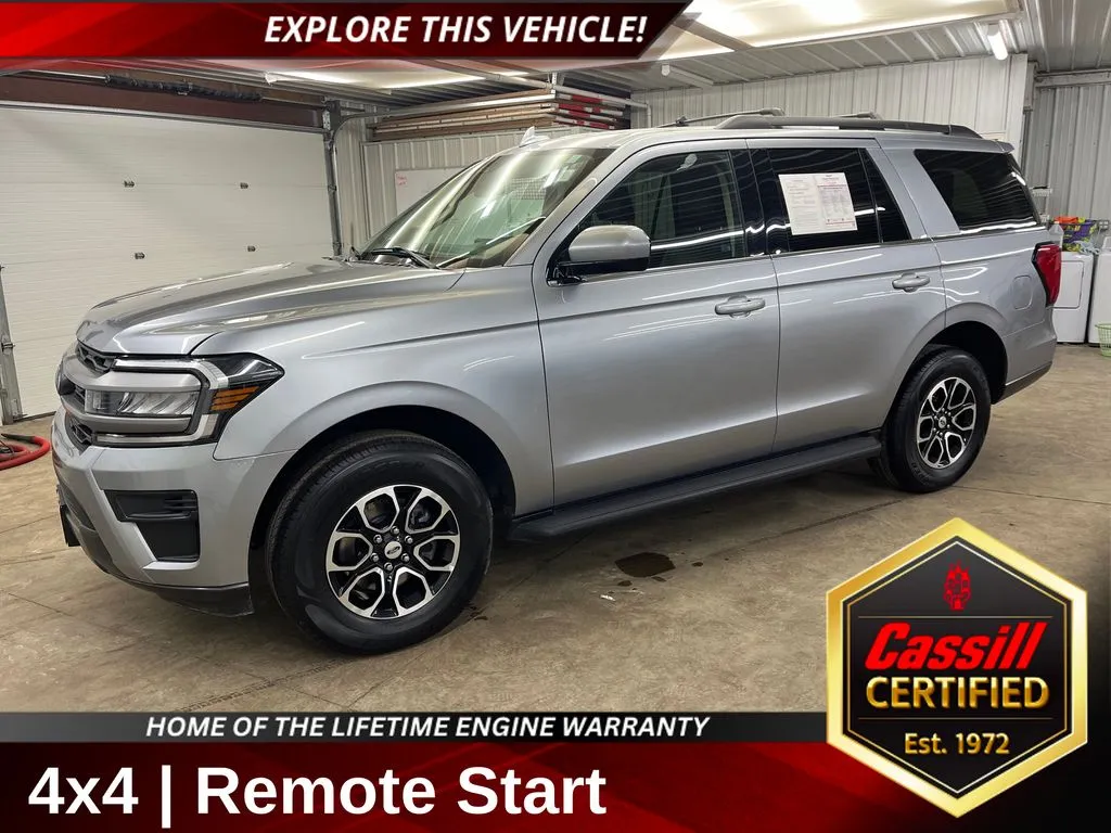 Silver 2024 Ford Expedition XLT for sale in Cedar Rapids, IA