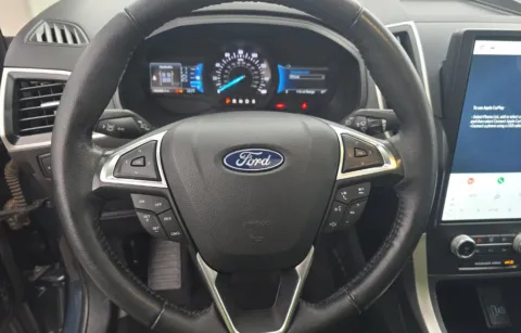 More photos of 2024 Ford Edge SEL at Cassill Motors, IA
