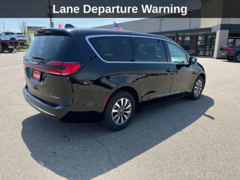 More photos of 2024 Chrysler Pacifica Hybrid Select at Cassill Motors, IA