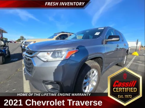 Gray 2021 Chevrolet Traverse LS for sale in Cedar Rapids, IA