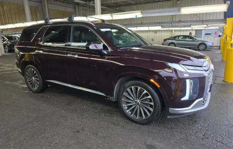 More photos of 2024 Hyundai Palisade Calligraphy at Cassill Motors, IA