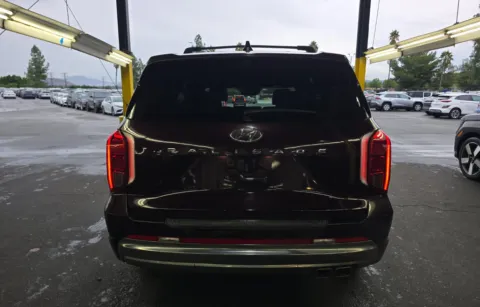 More photos of 2024 Hyundai Palisade Calligraphy at Cassill Motors, IA