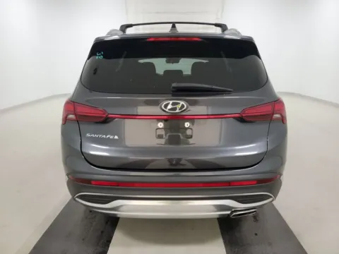 More photos of 2022 Hyundai Santa Fe SEL at Cassill Motors, IA