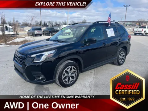 Black 2023 Subaru Forester Premium for sale in Cedar Rapids, IA