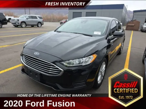 Black 2020 Ford Fusion SE for sale in Cedar Rapids, IA