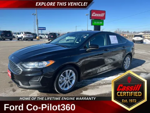 Black 2020 Ford Fusion SE for sale in Cedar Rapids, IA