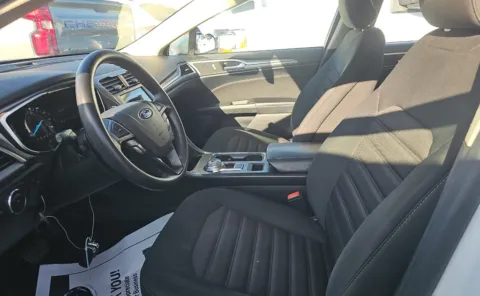 More photos of 2019 Ford Fusion SE at Cassill Motors, IA