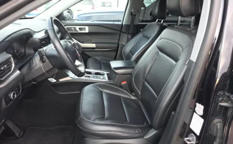 More photos of 2024 Ford Explorer XLT at Cassill Motors, IA