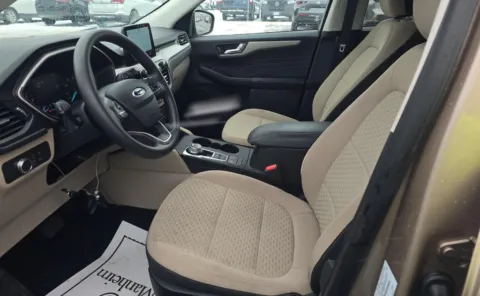 More photos of 2021 Ford Escape SE at Cassill Motors, IA