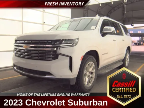 White 2023 Chevrolet Suburban Premier for sale in Cedar Rapids, IA