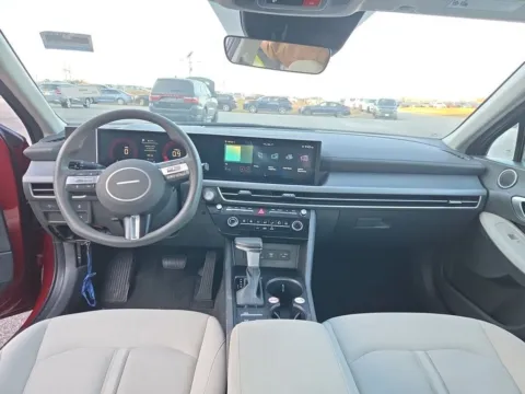 More photos of 2025 Hyundai Sonata SE at Cassill Motors, IA