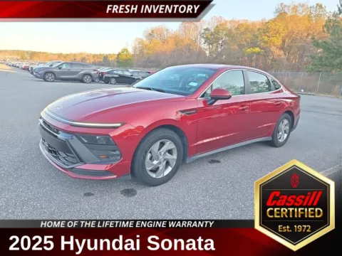Red 2025 Hyundai Sonata SE for sale in Cedar Rapids, IA