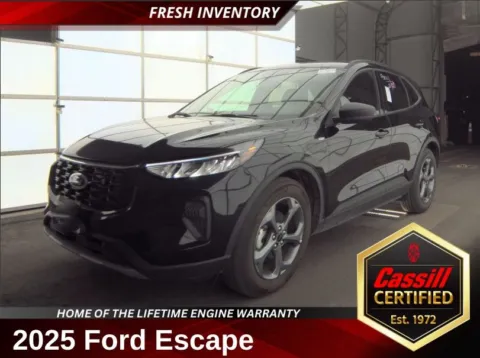 Black 2025 Ford Escape ST-Line for sale in Cedar Rapids, IA